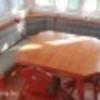 Fenyő massziv konyhasarok (pad, asztal, székek)